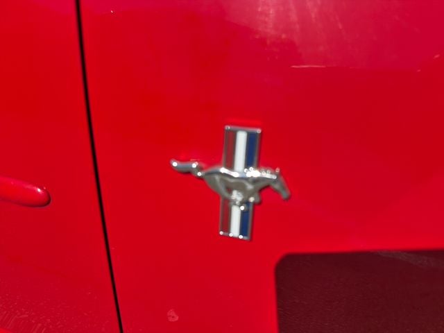 2003 Ford Mustang V6