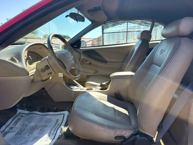 2003 Ford Mustang V6
