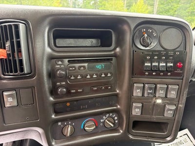 2009 GMC C5500 Ramp truck