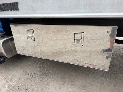 2009 GMC C5500 Ramp truck