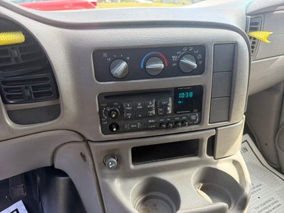 2005 GMC Safari Base