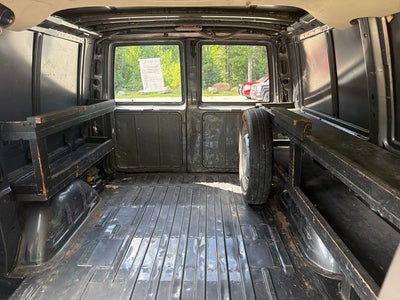 2005 GMC Safari Base