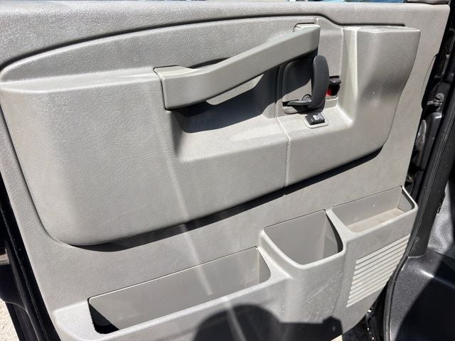2017 GMC Savana 2500 Work Van