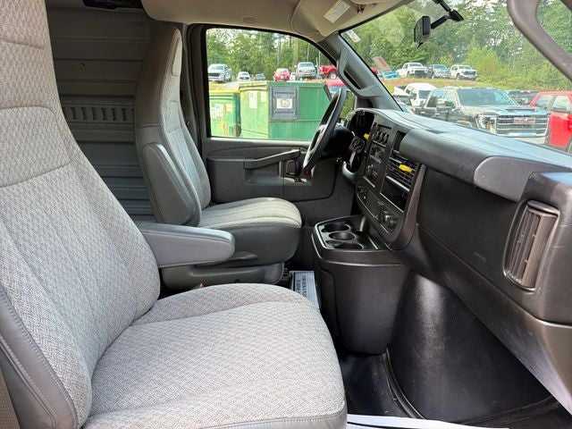 2017 GMC Savana 2500 Work Van