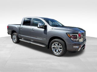 2020 Nissan Titan SL