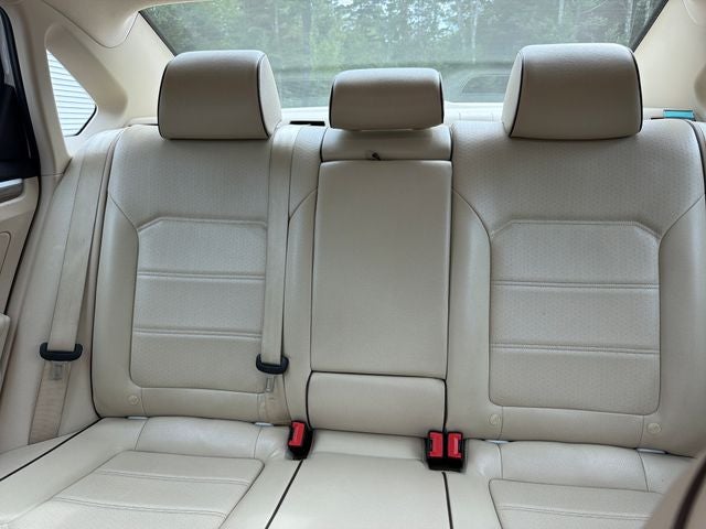 2017 Volkswagen Passat 1.8T SE w/Technology