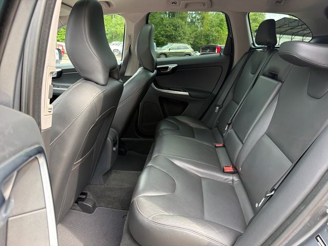 2016 Volvo XC60 T5 Premier
